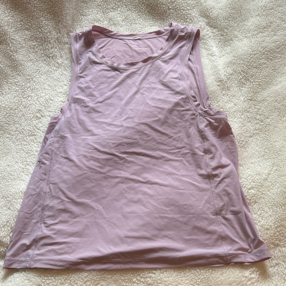 Lululemon workout top